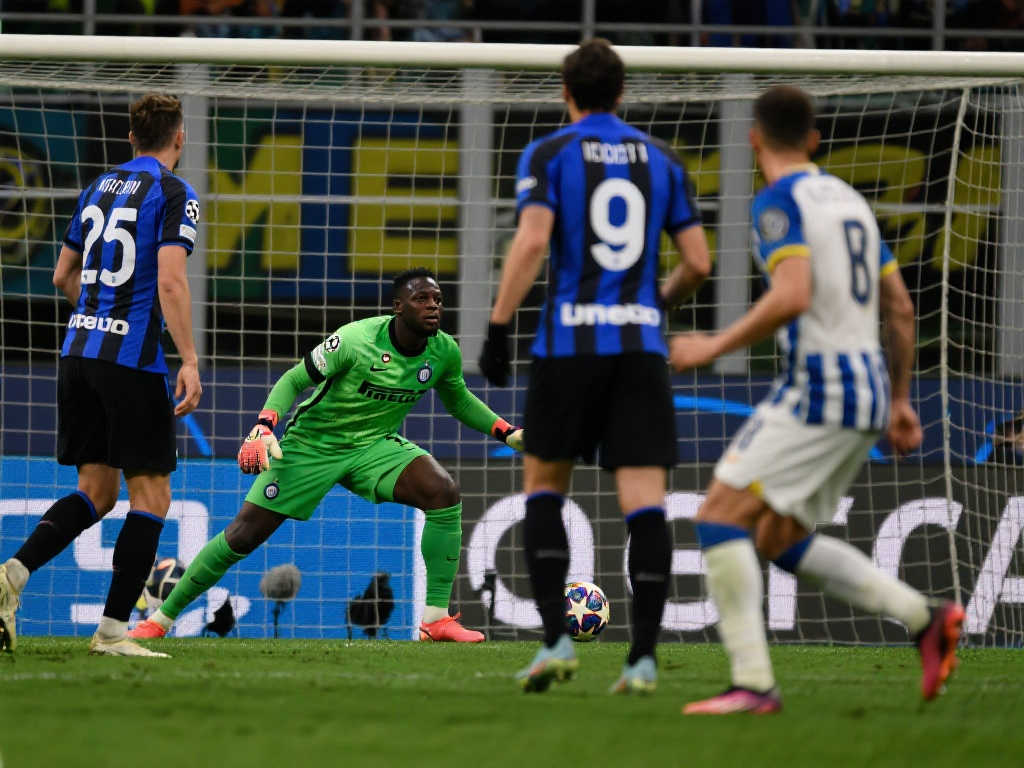 豪門爭相求 豪門爭相求